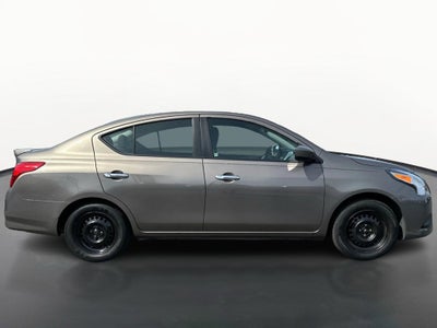 2015 Nissan Versa SV