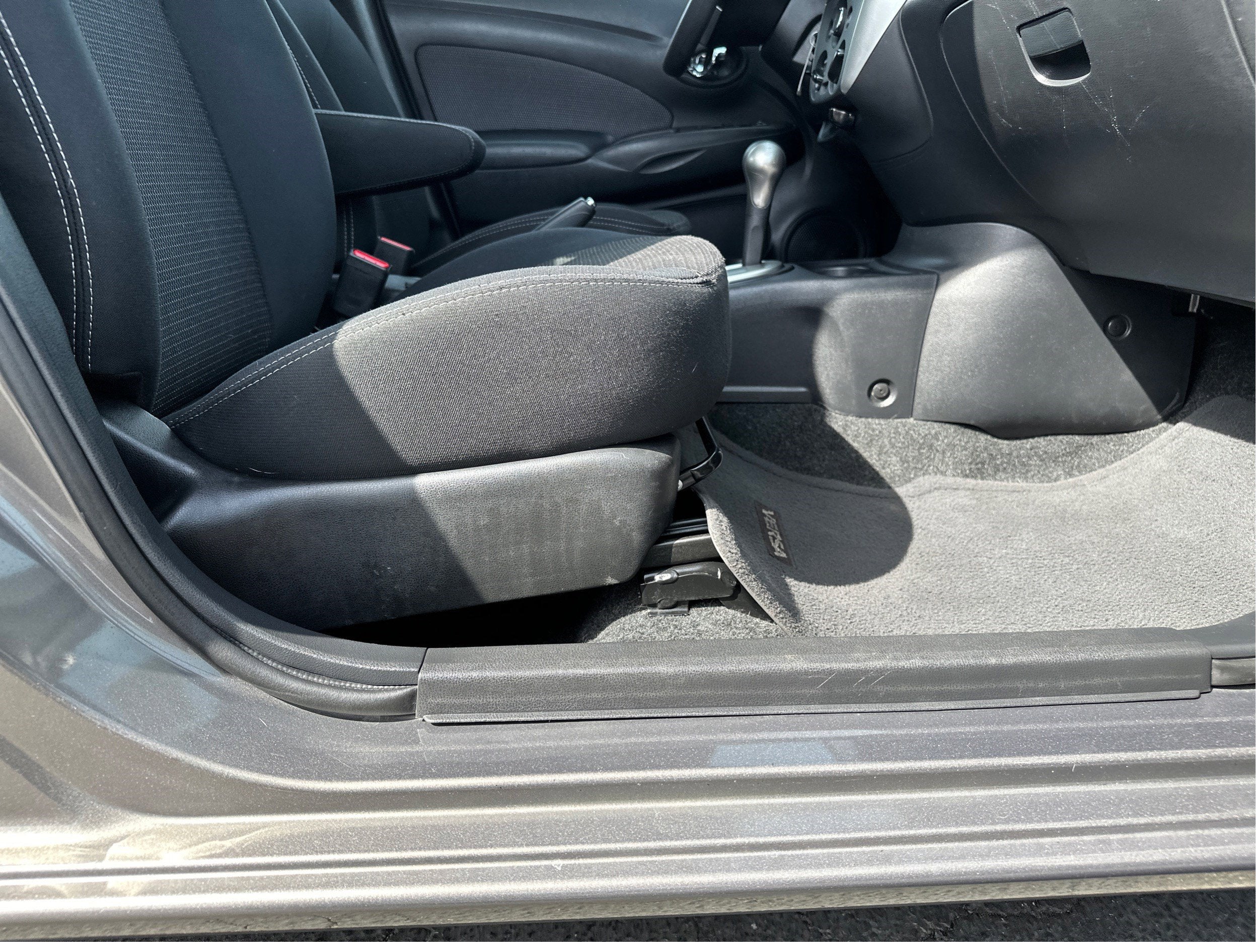 2015 Nissan Versa SV
