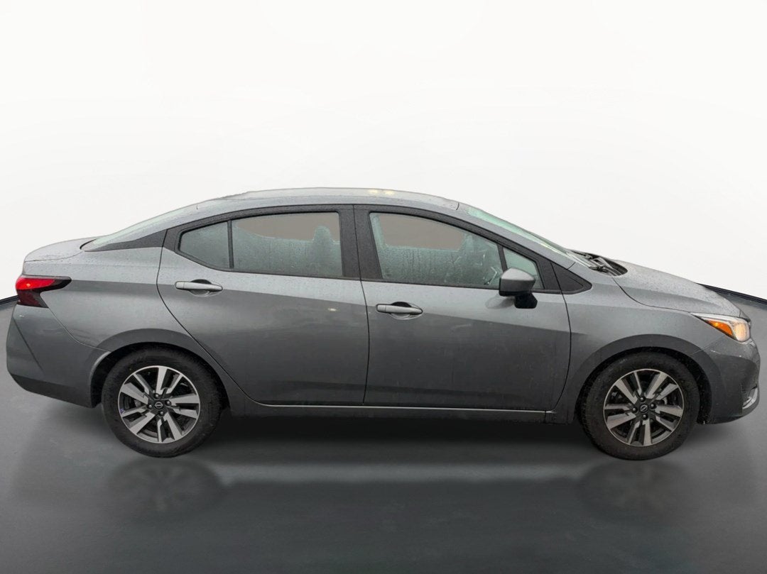 2023 Nissan Versa SV