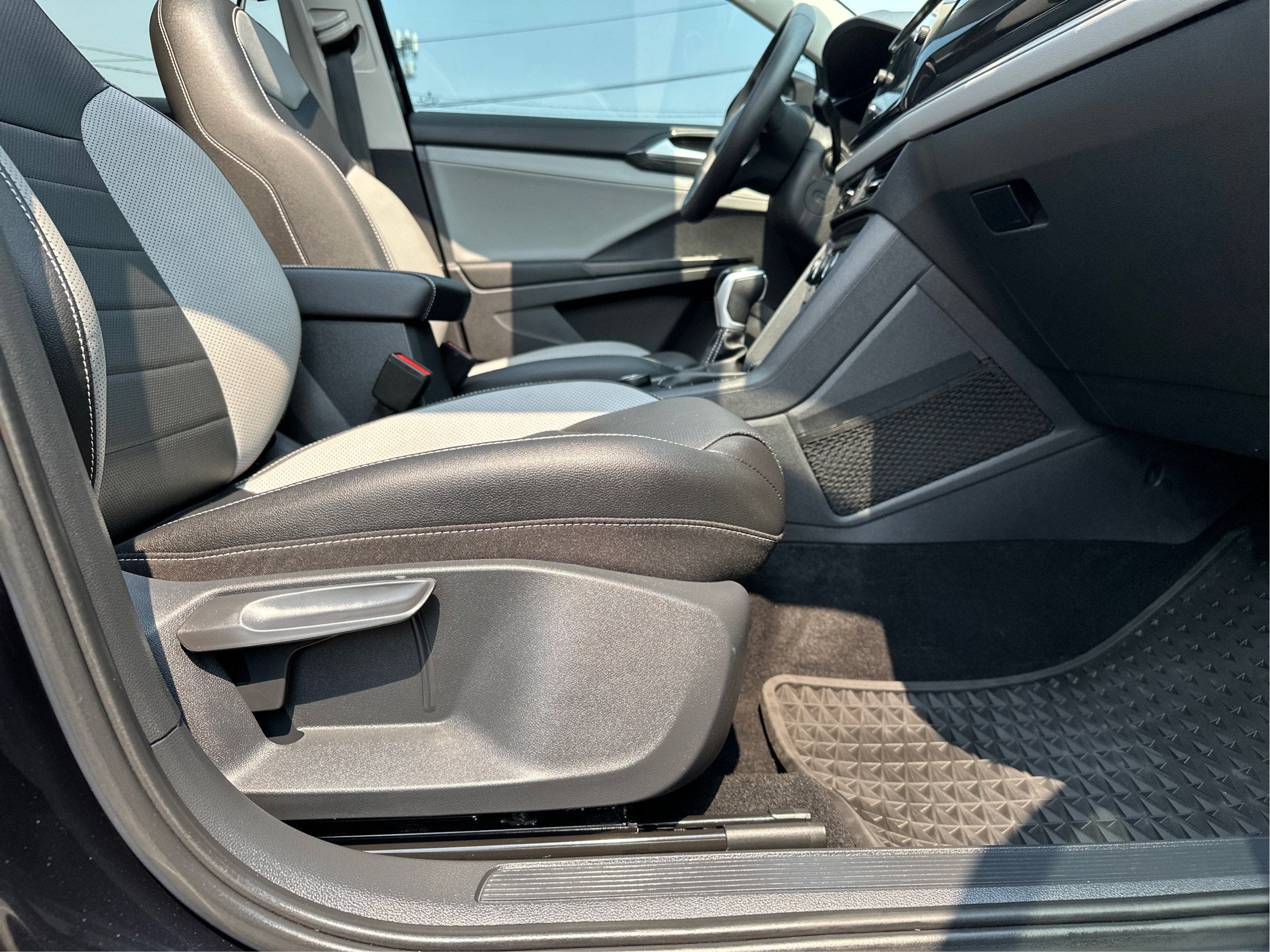 2022 Volkswagen Taos SEL