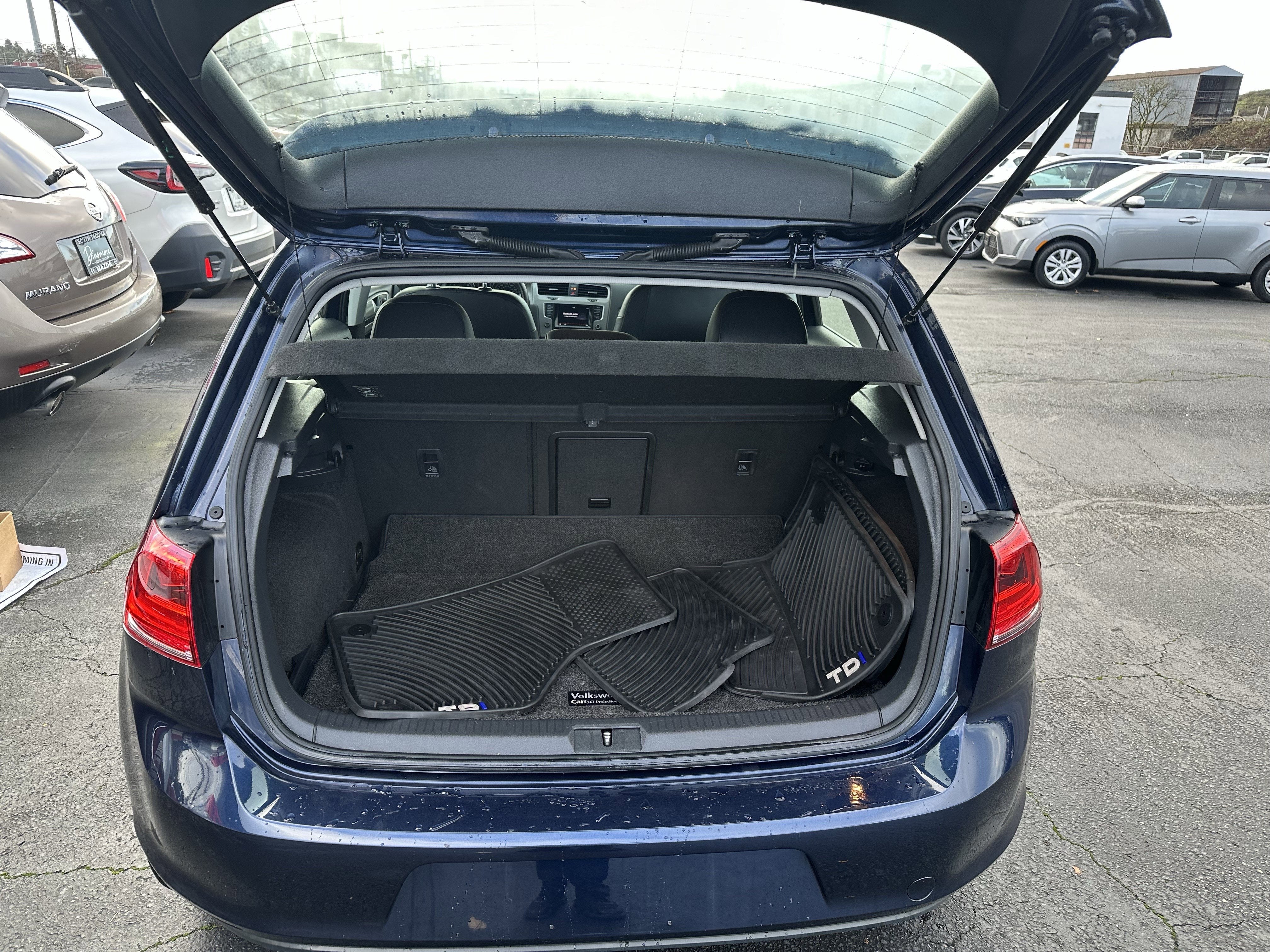 2015 Volkswagen Golf TDI S