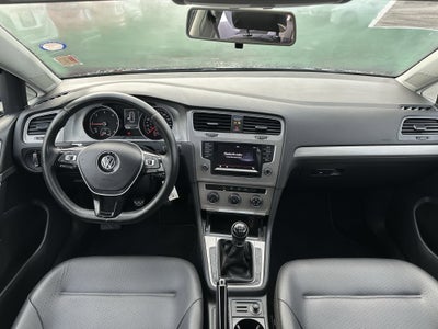 2015 Volkswagen Golf TDI S