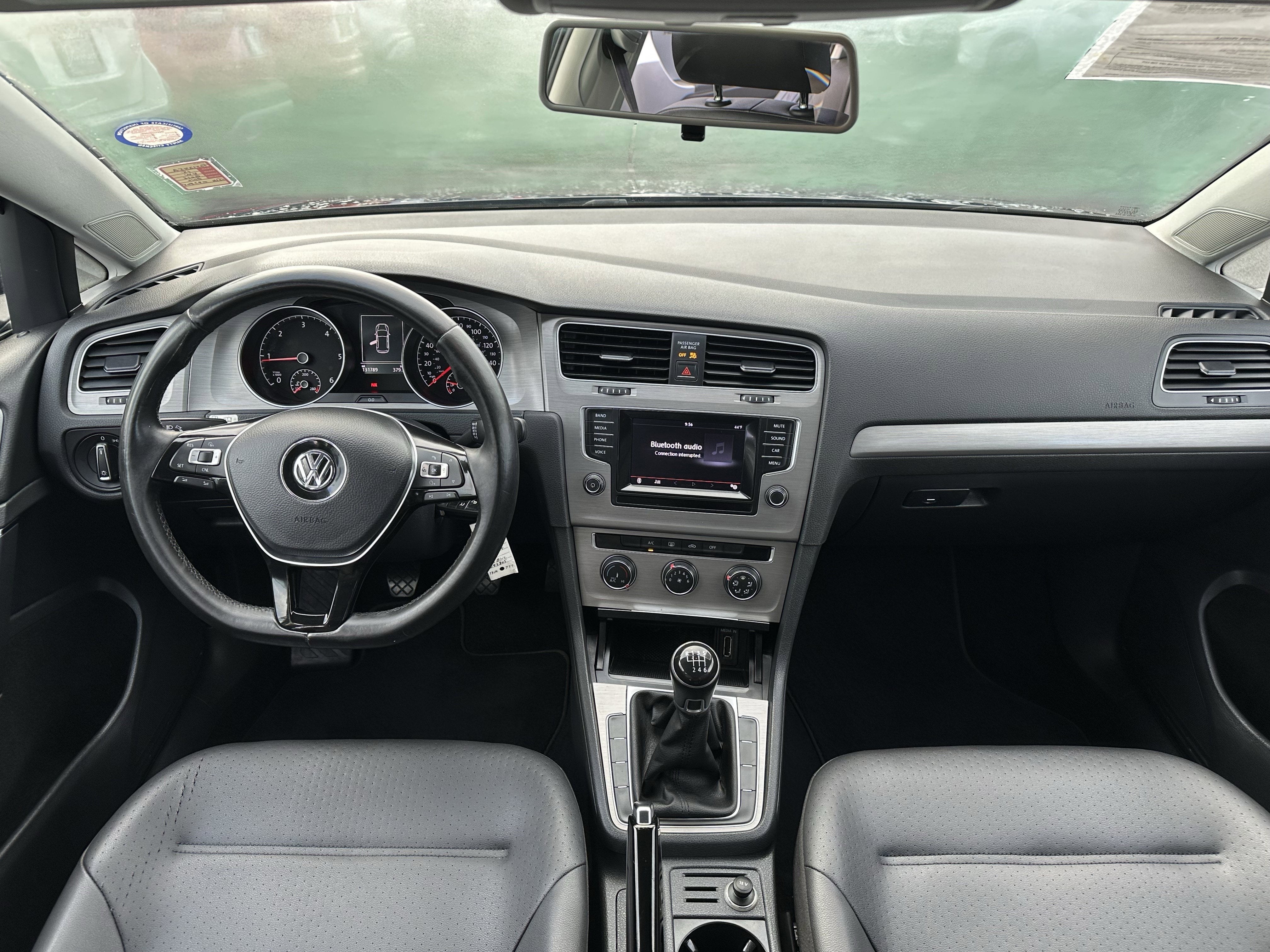2015 Volkswagen Golf TDI S