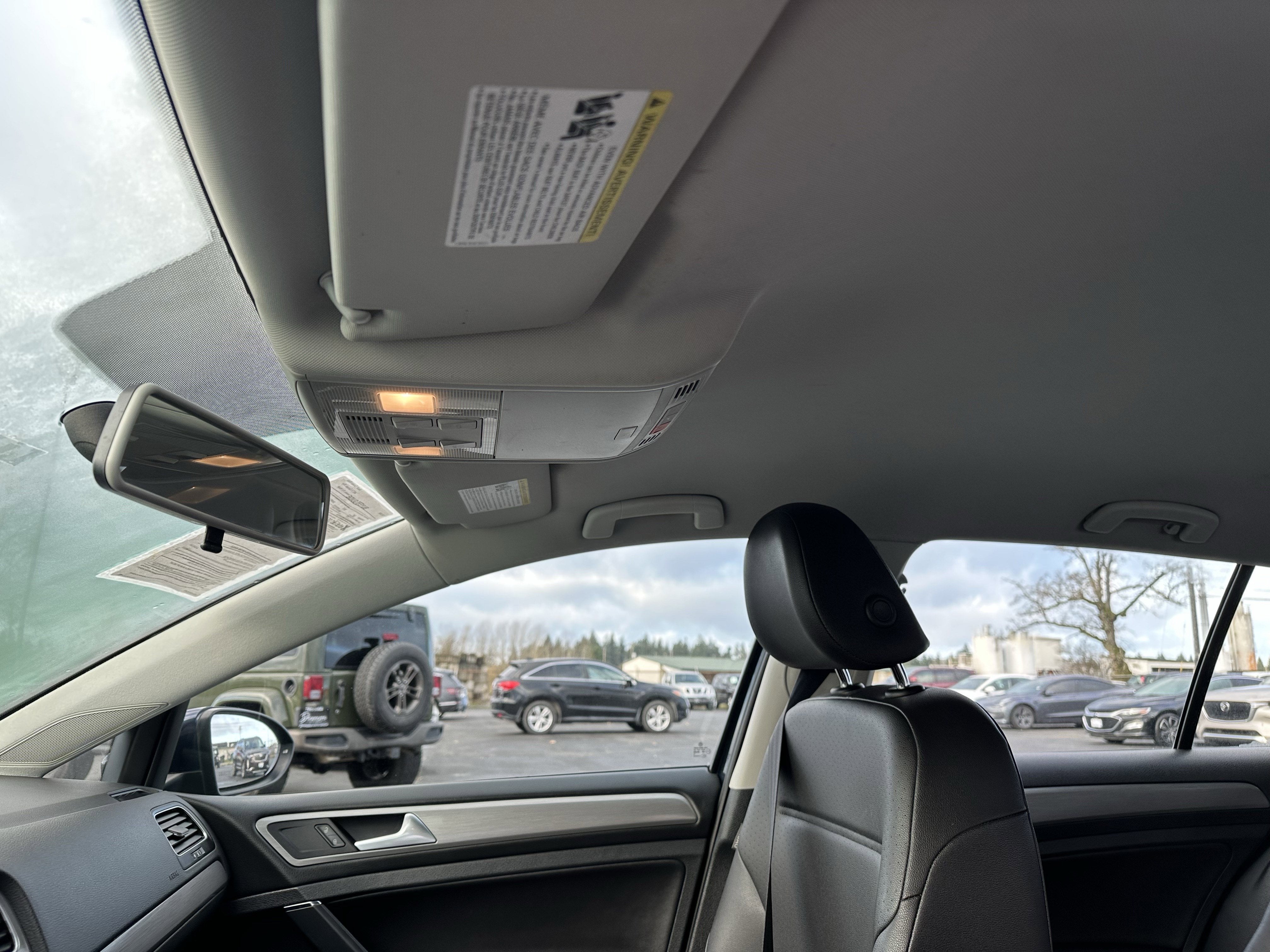 2015 Volkswagen Golf TDI S