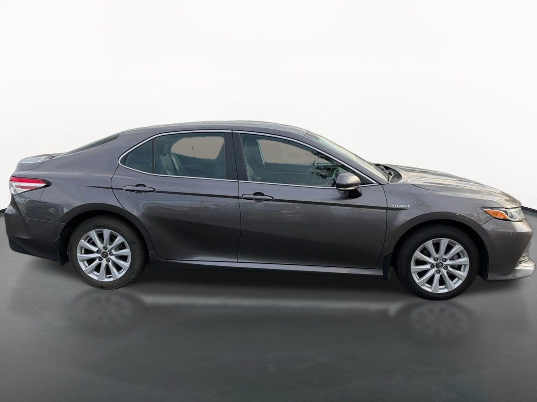 2018 Toyota Camry Hybrid LE