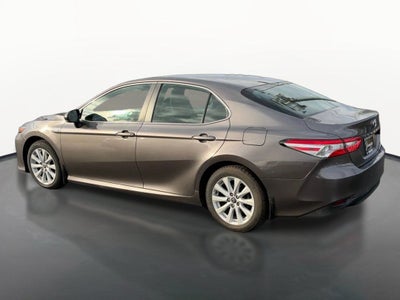 2018 Toyota Camry Hybrid LE