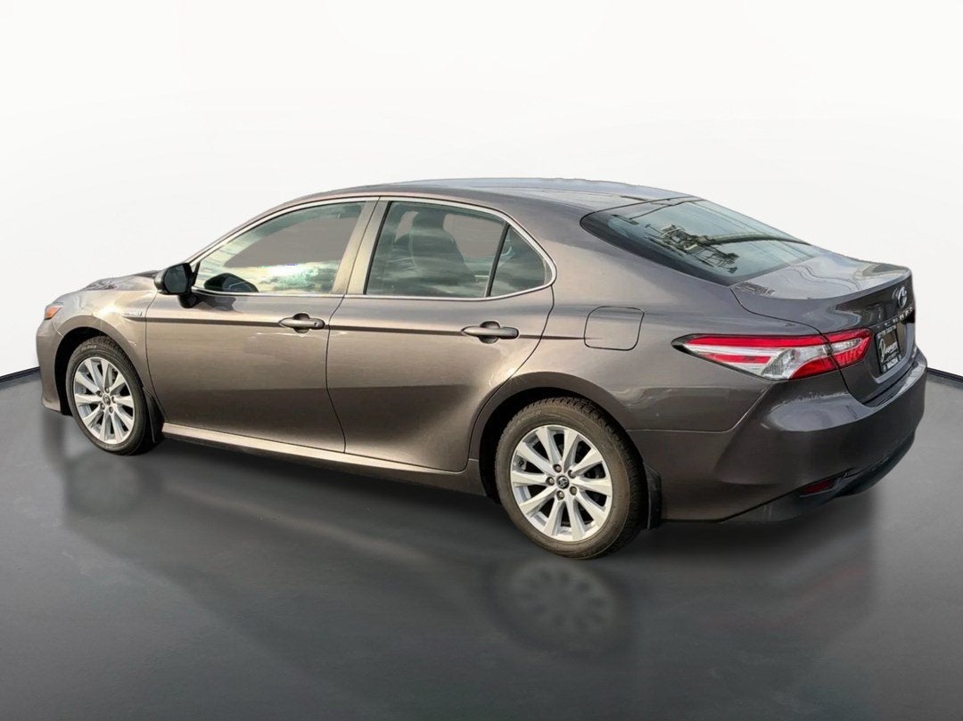 2018 Toyota Camry Hybrid LE