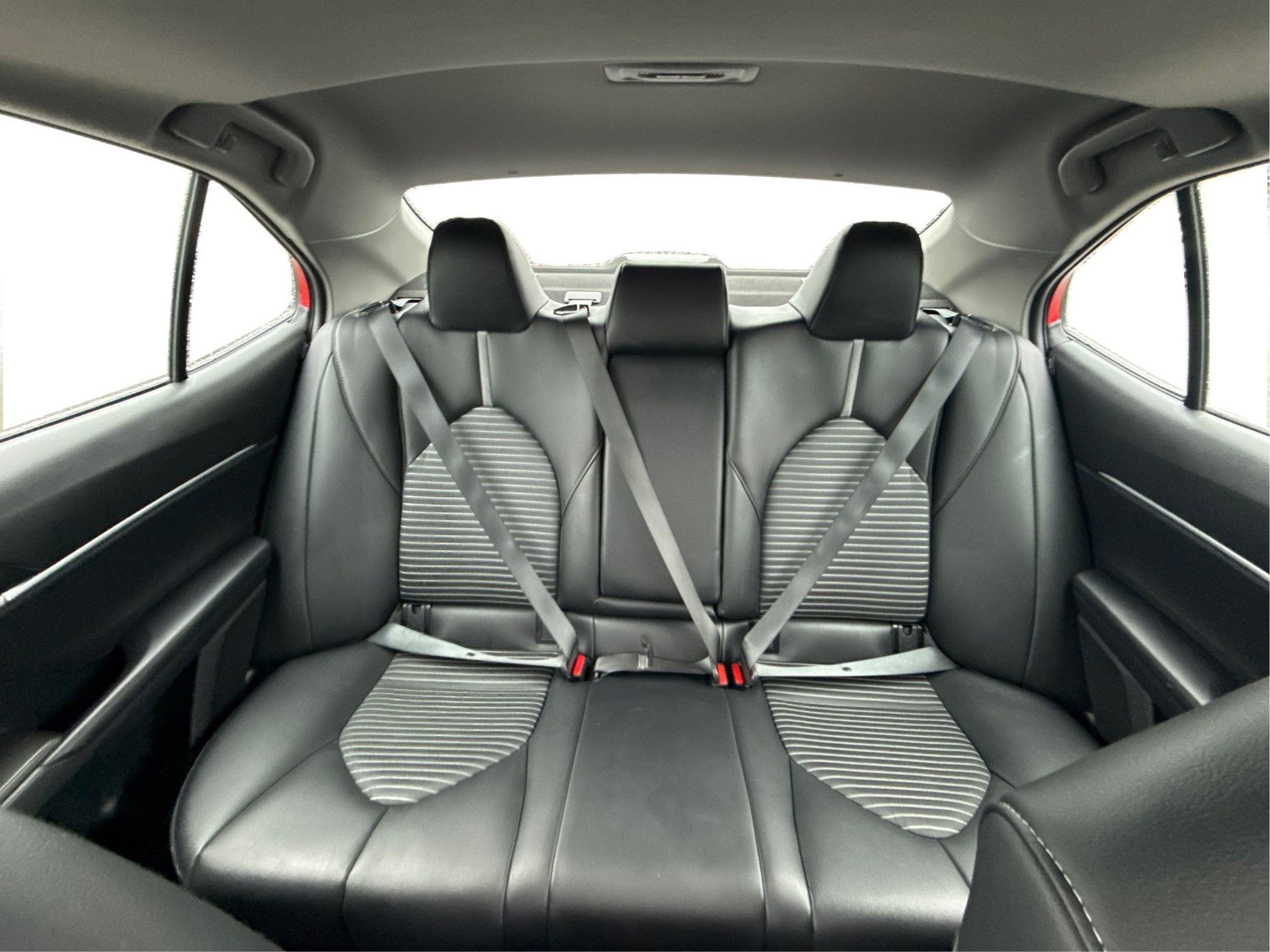 2023 Toyota Camry SE AWD