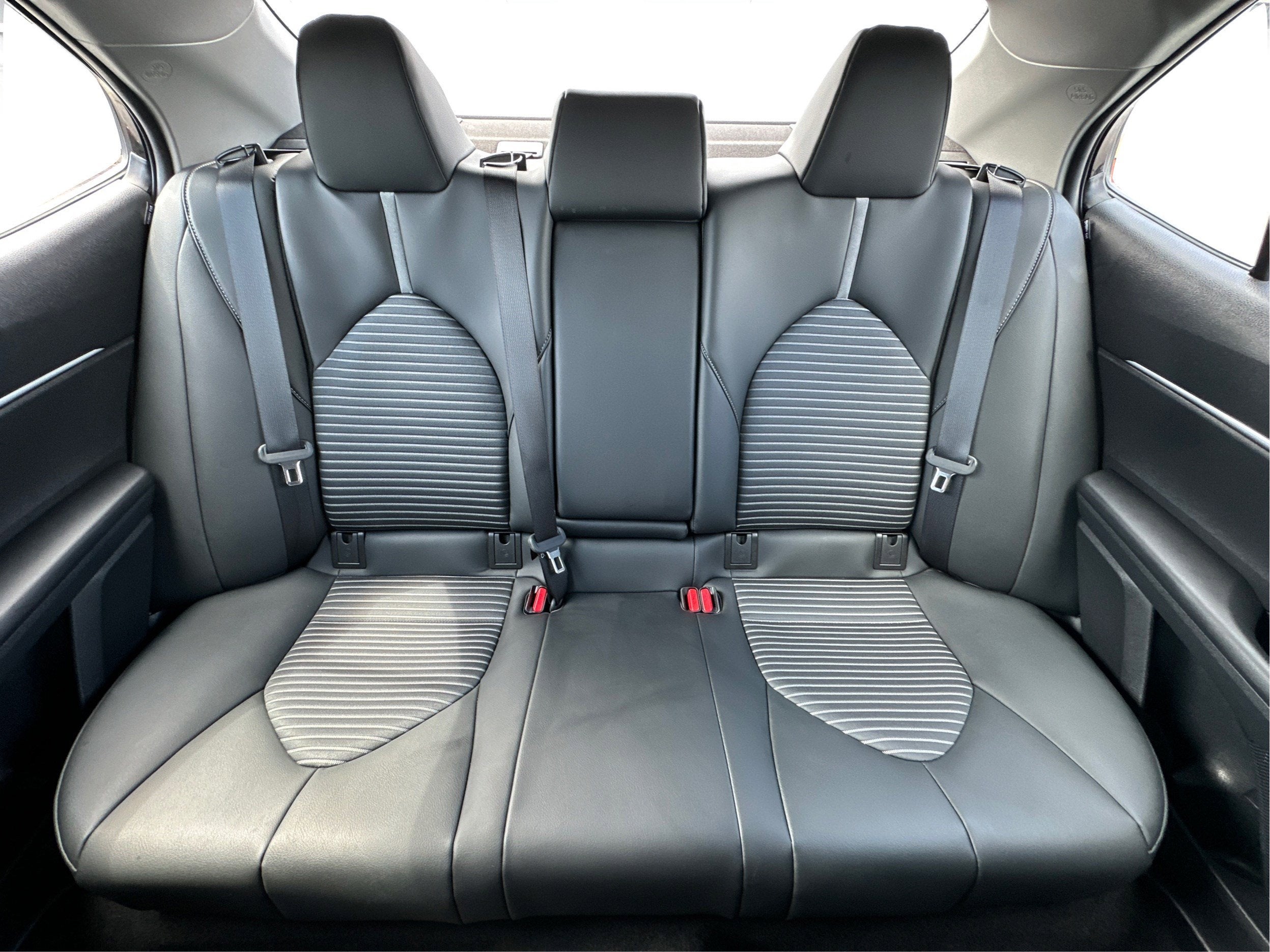 2021 Toyota Camry SE AWD