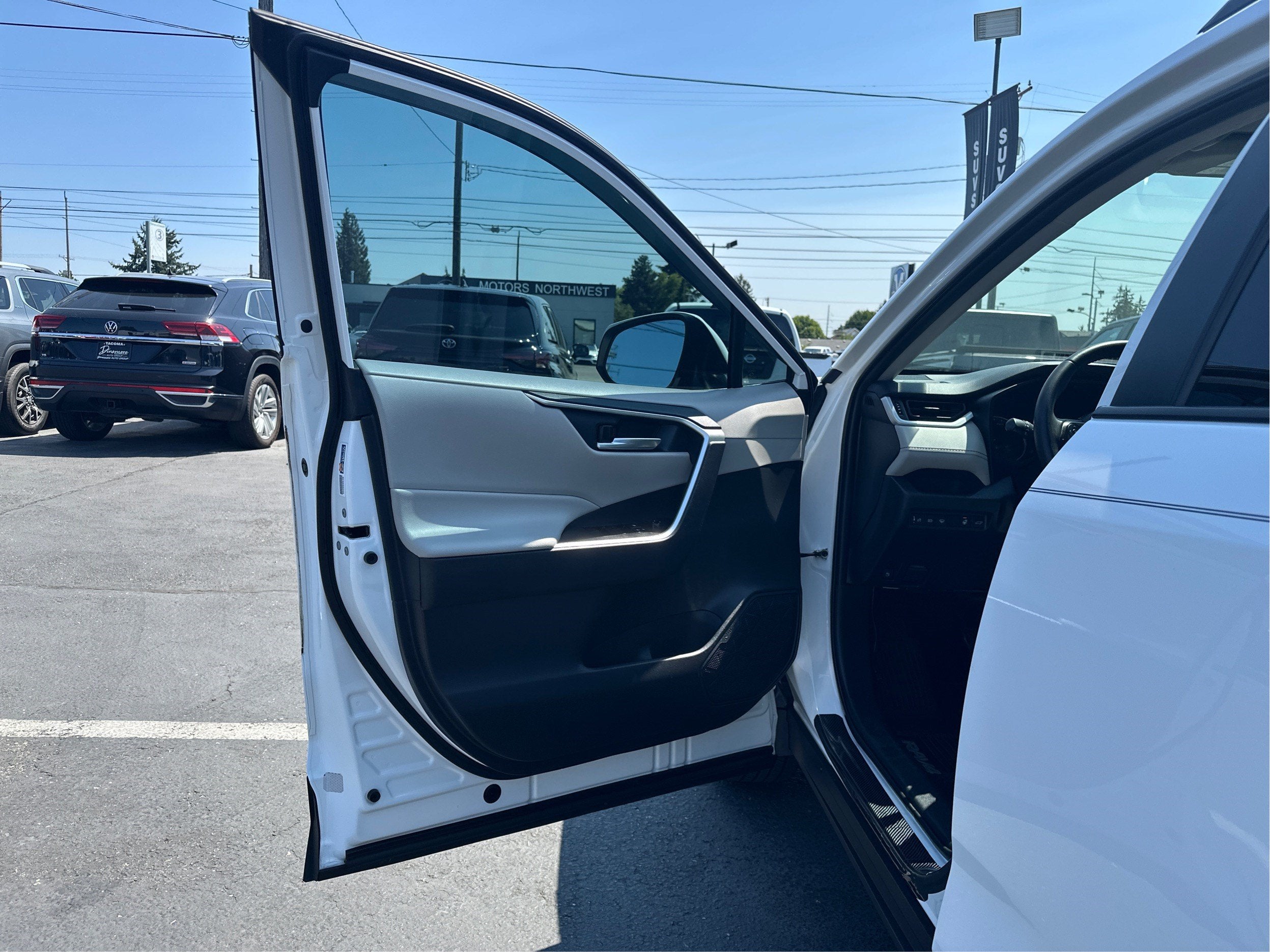 2020 Toyota RAV4 Hybrid XLE AWD