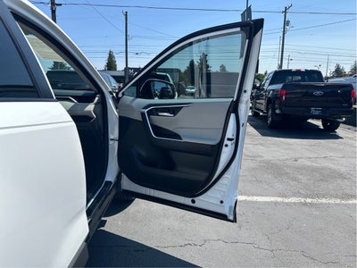 2020 Toyota RAV4 Hybrid XLE AWD
