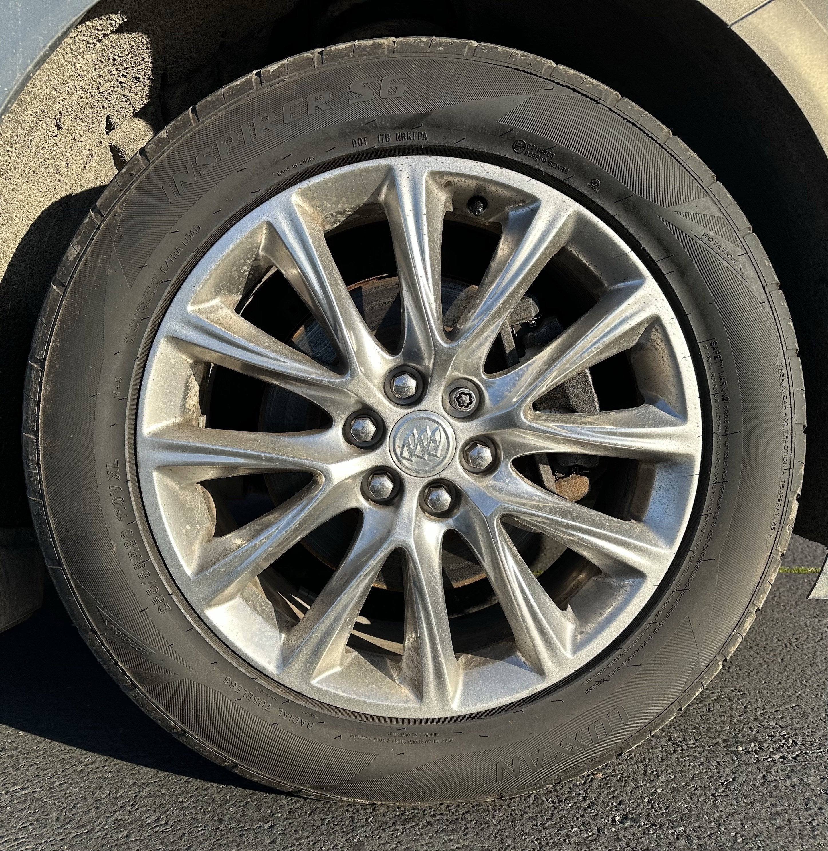 2018 Buick Enclave Essence AWD