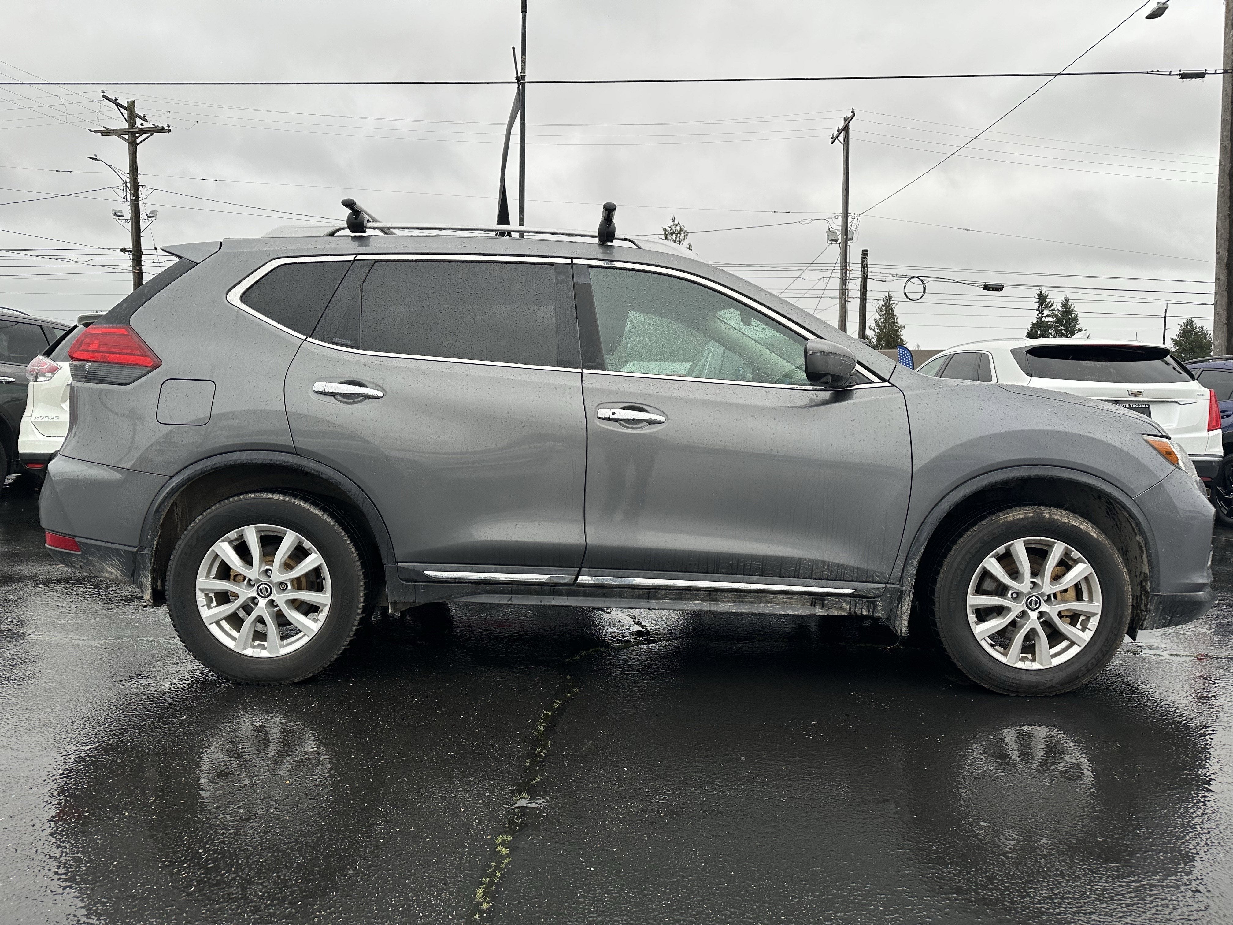 2017 Nissan Rogue Base