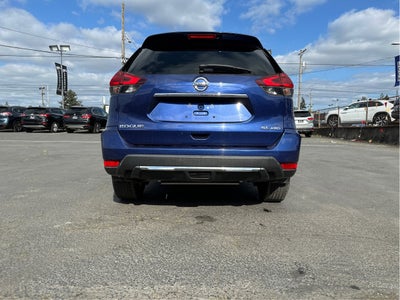 2017 Nissan Rogue Base