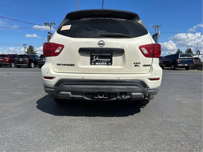 2018 Nissan Pathfinder Base