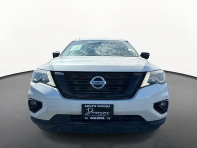 2018 Nissan Pathfinder Base