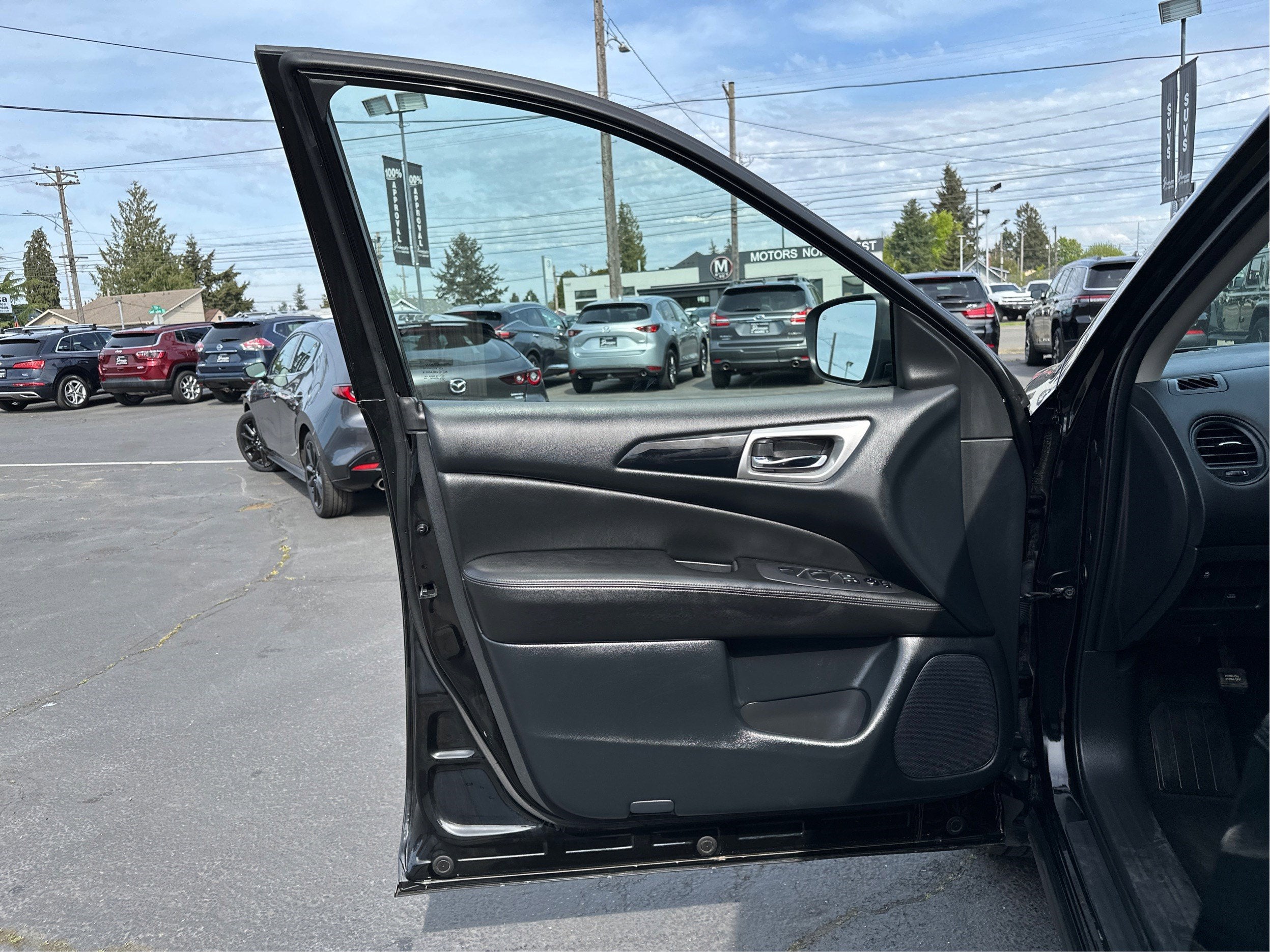 2019 Nissan Pathfinder SV