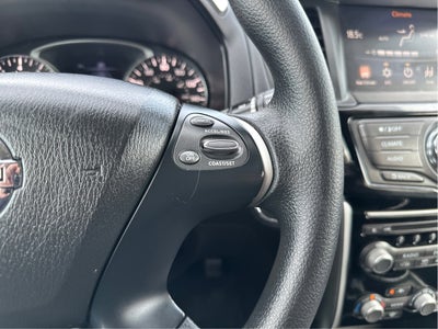 2019 Nissan Pathfinder SV