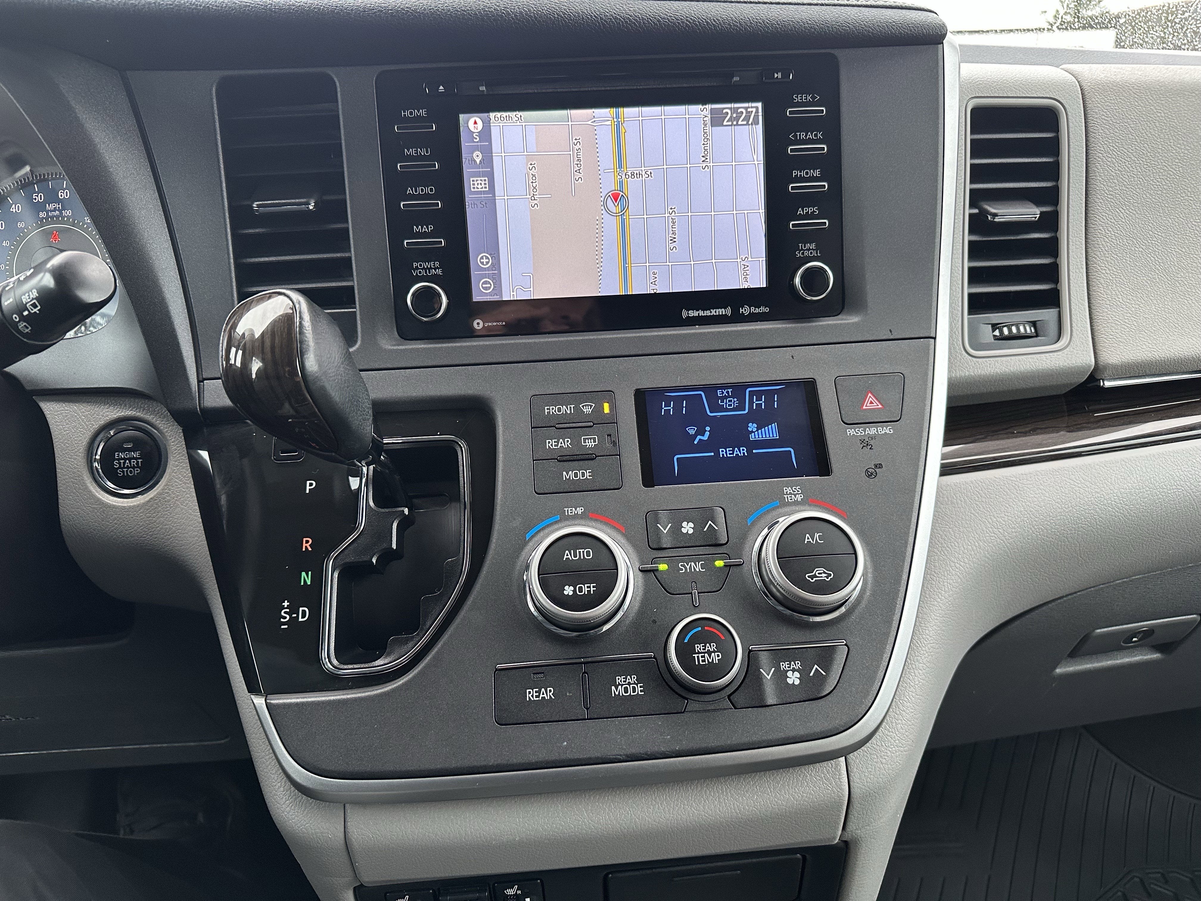 2020 Toyota Sienna XLE AWD 7-Passenger