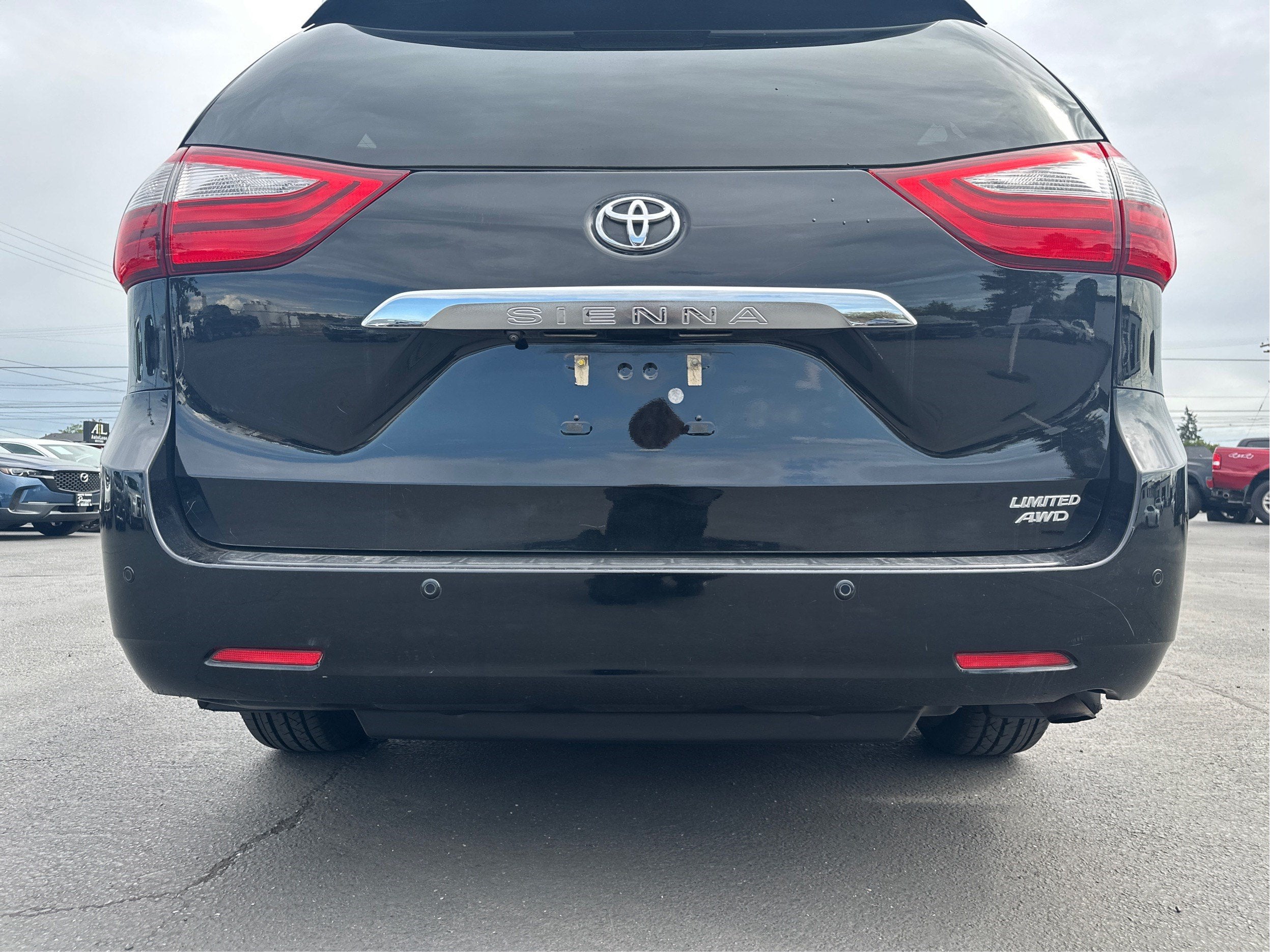 2017 Toyota Sienna XLE