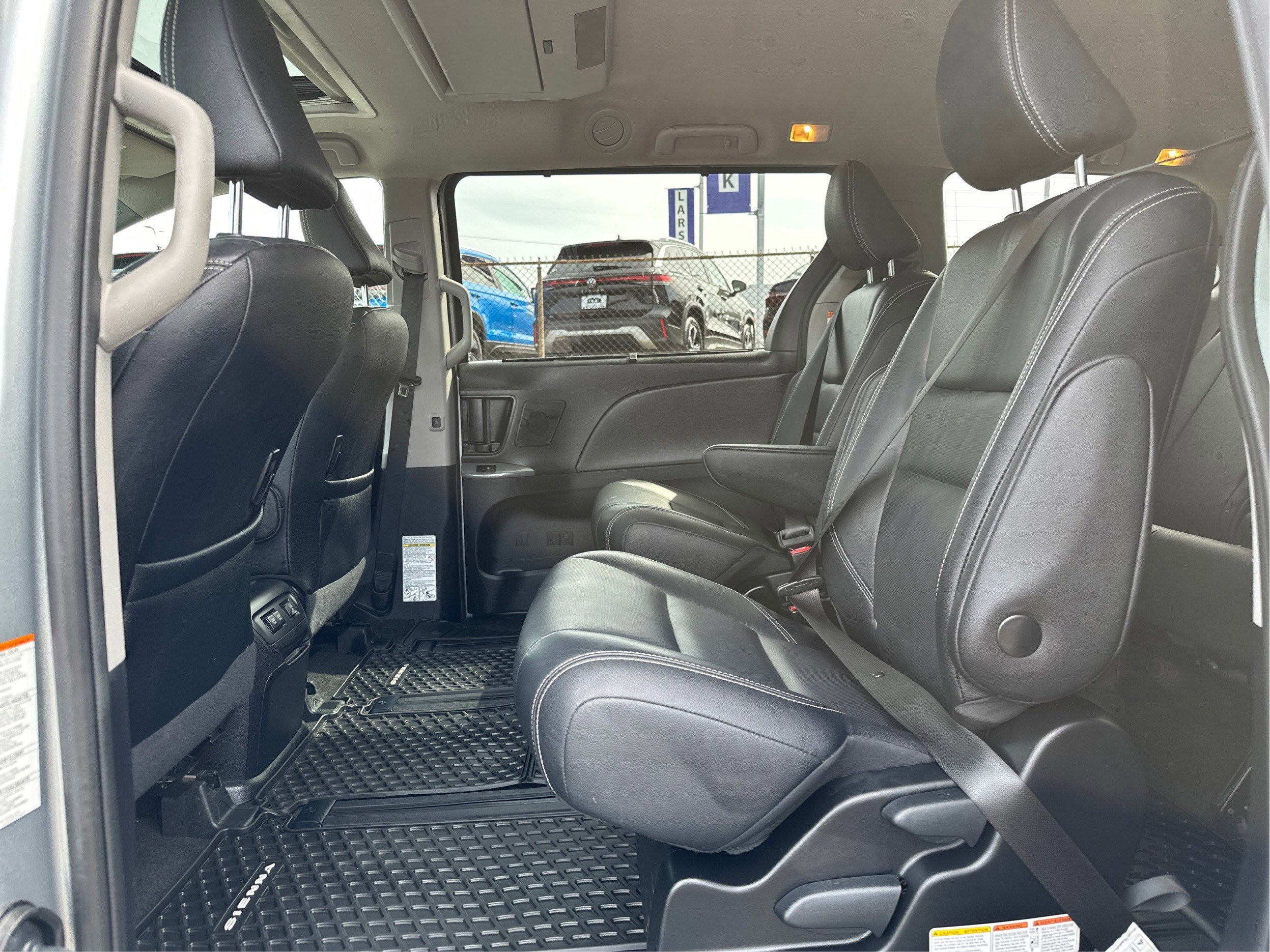 2019 Toyota Sienna SE