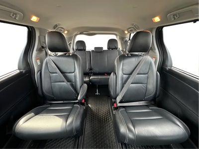 2019 Toyota Sienna SE