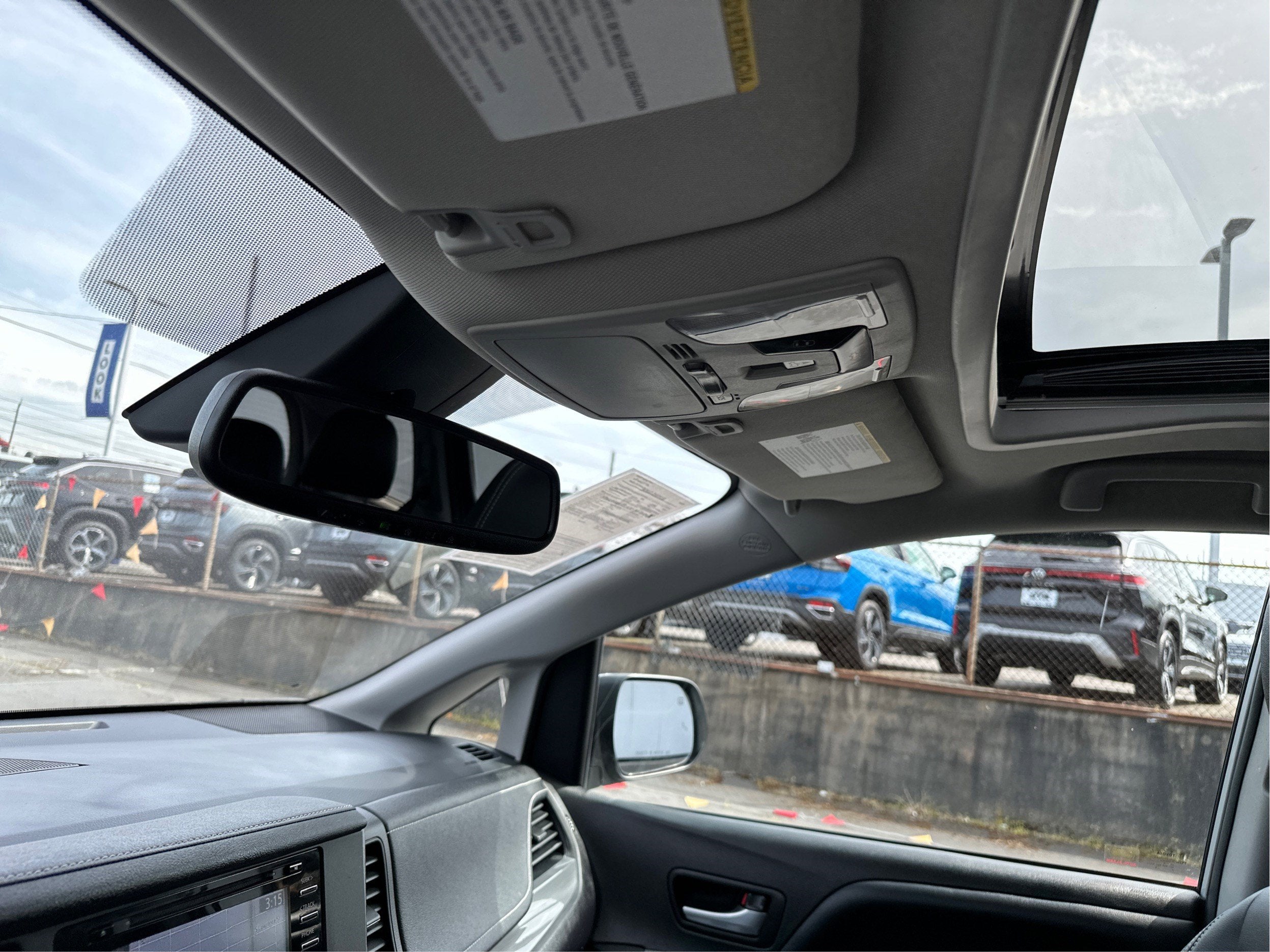 2019 Toyota Sienna SE