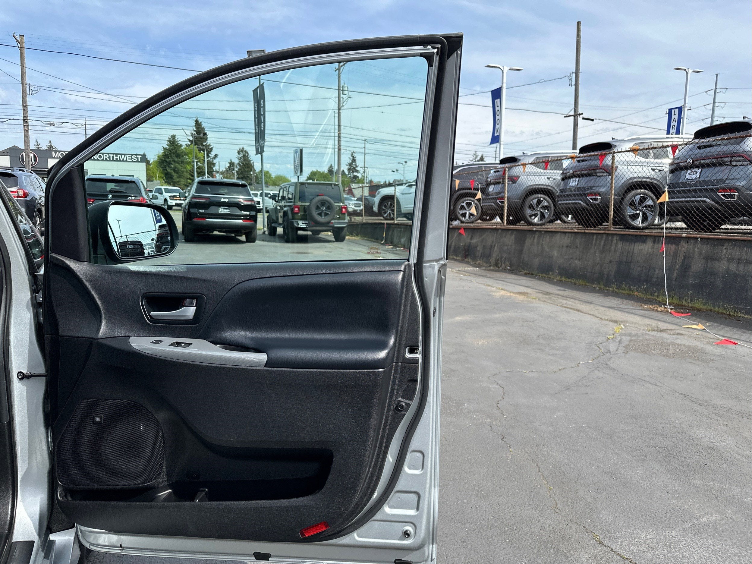 2019 Toyota Sienna SE