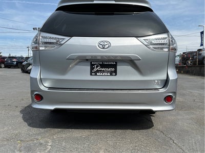 2019 Toyota Sienna SE
