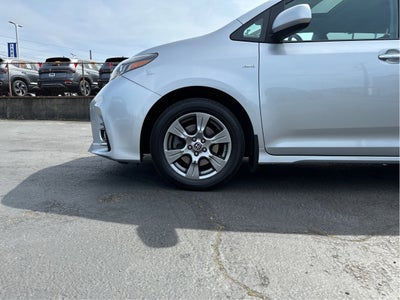 2019 Toyota Sienna SE