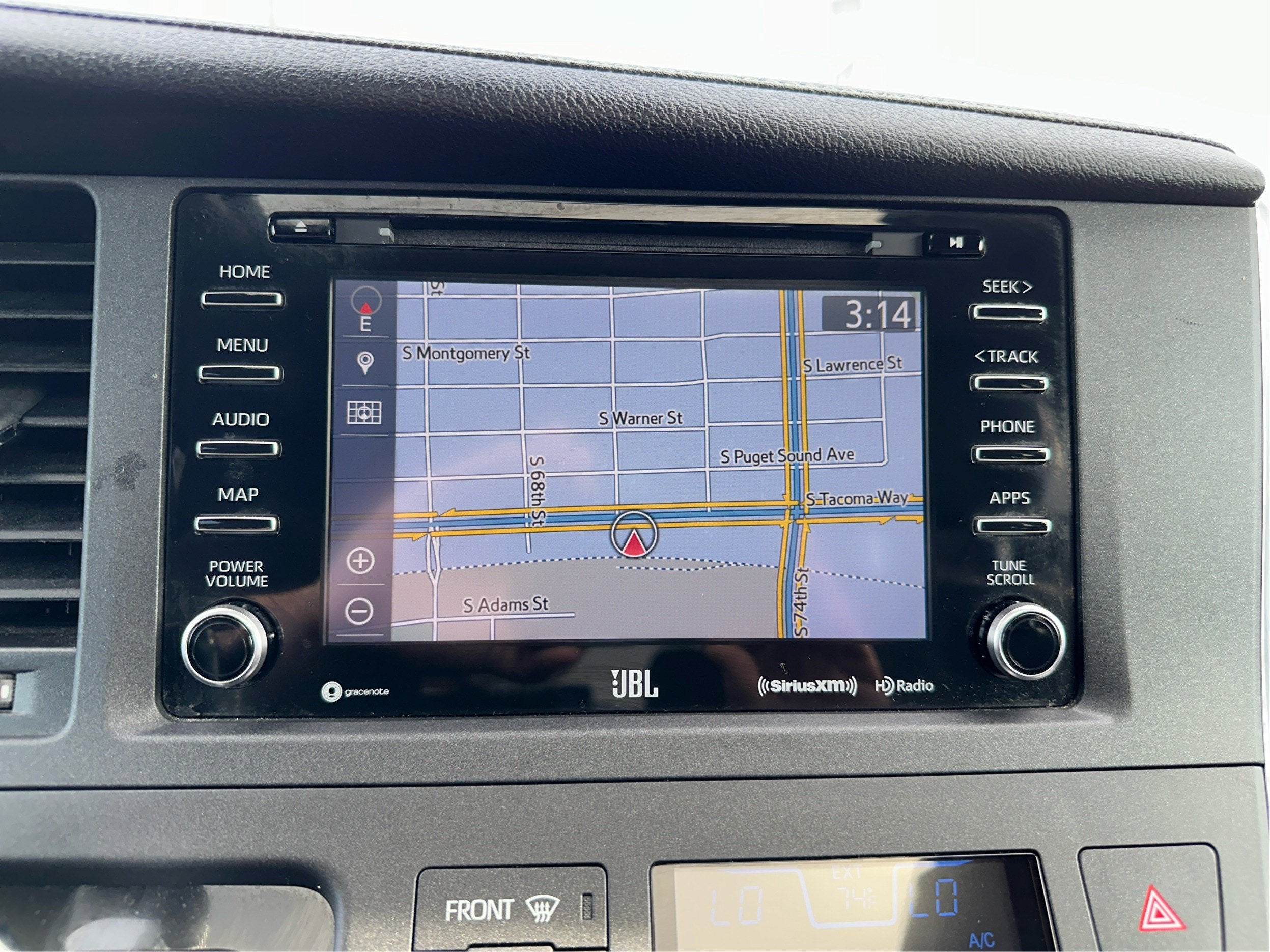 2019 Toyota Sienna SE
