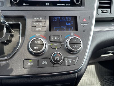 2019 Toyota Sienna SE