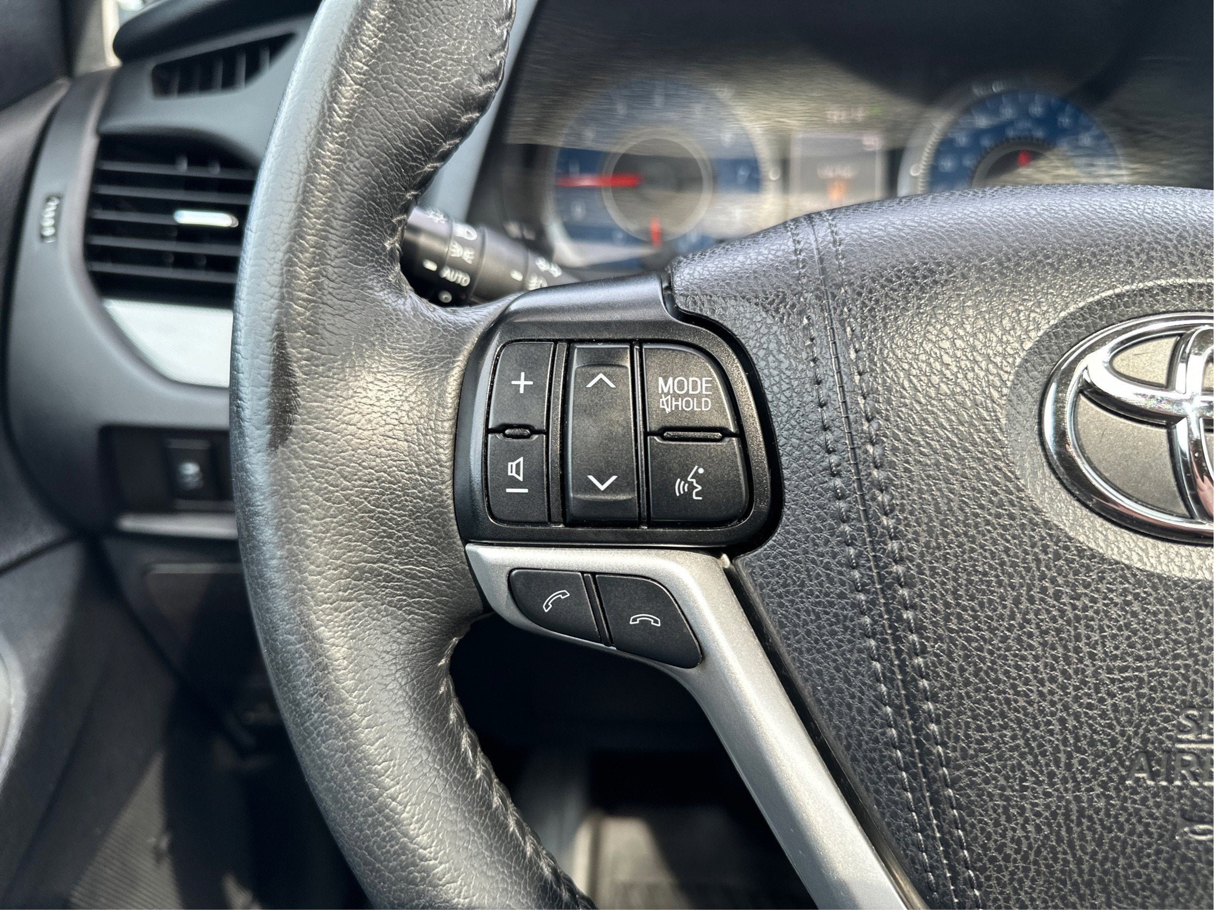 2019 Toyota Sienna SE