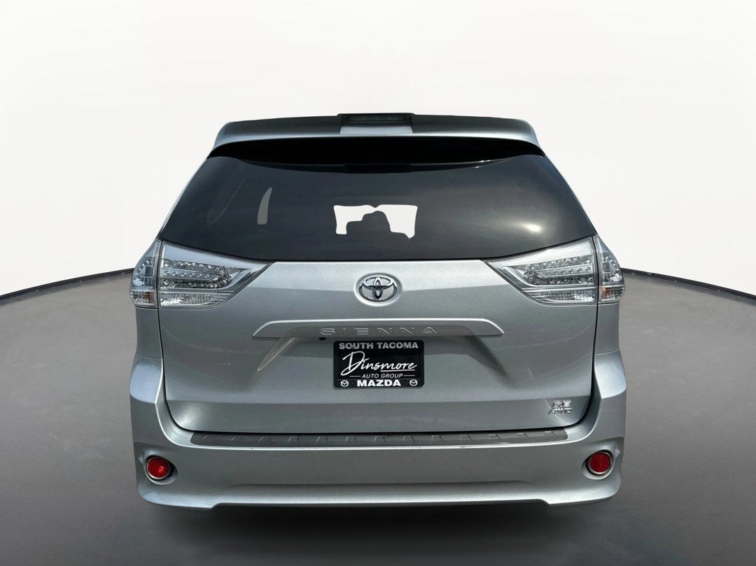 2019 Toyota Sienna SE