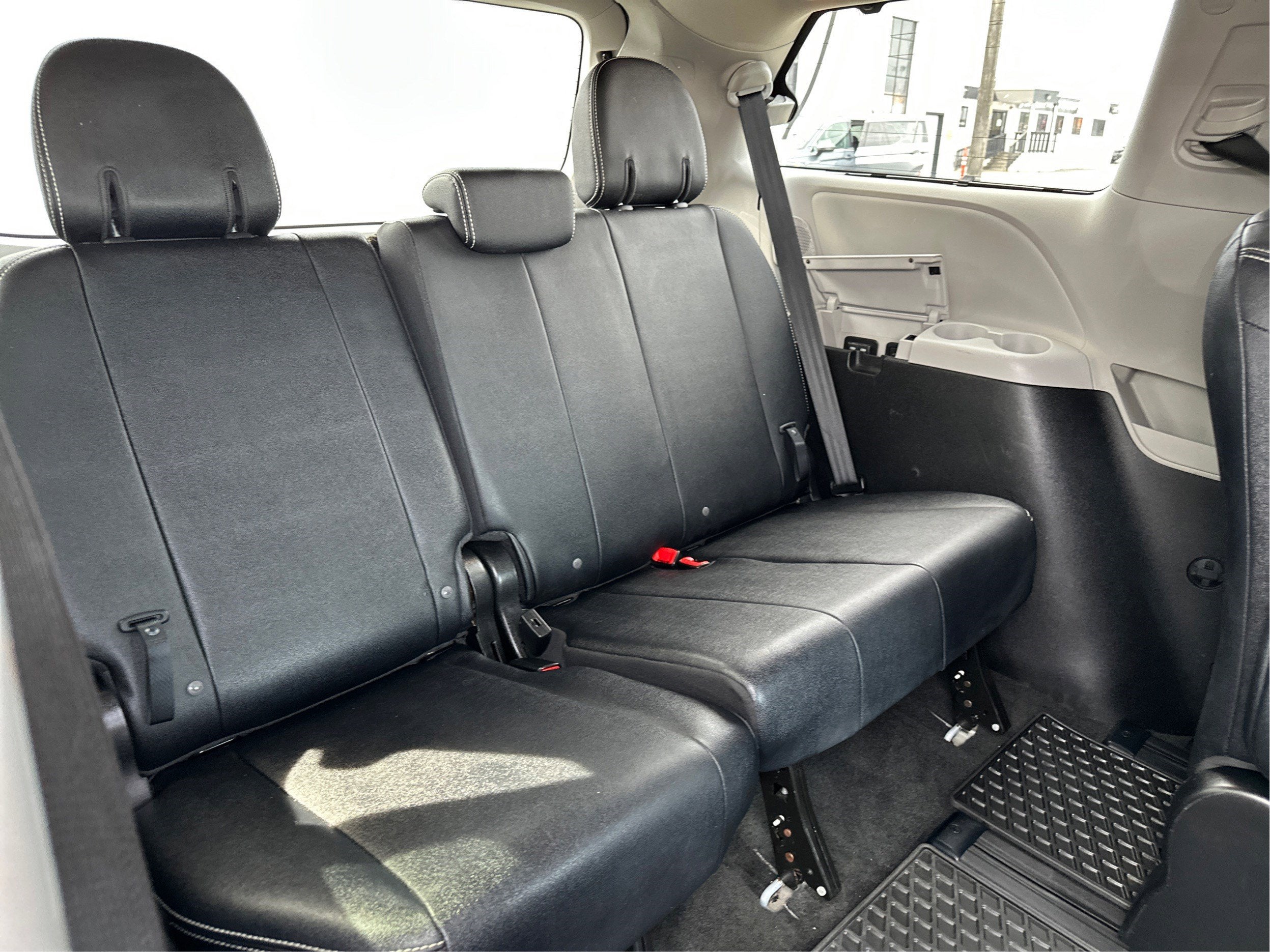 2019 Toyota Sienna SE