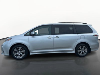 2019 Toyota Sienna SE