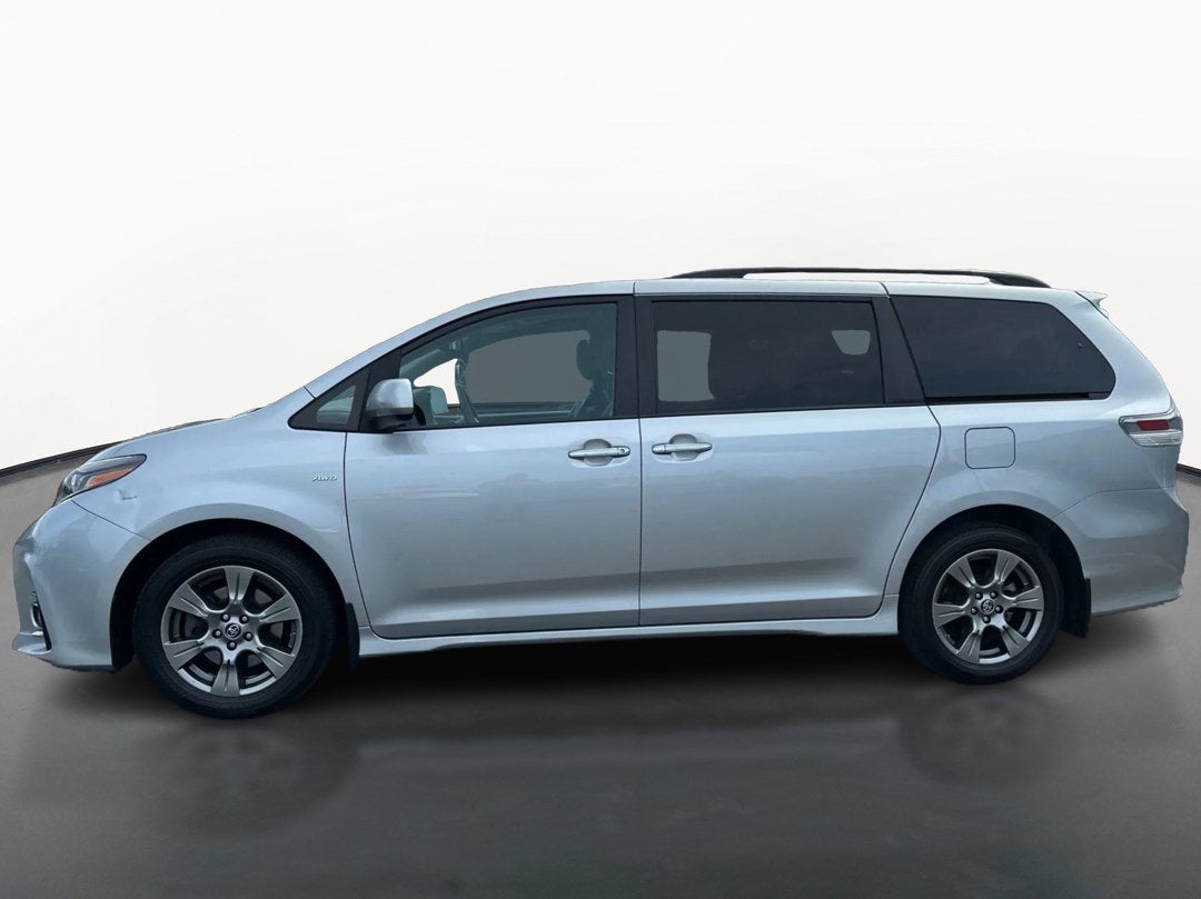 2019 Toyota Sienna SE