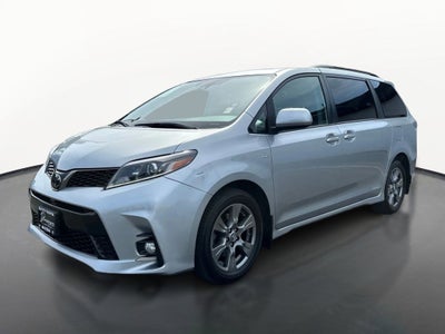 2019 Toyota Sienna SE