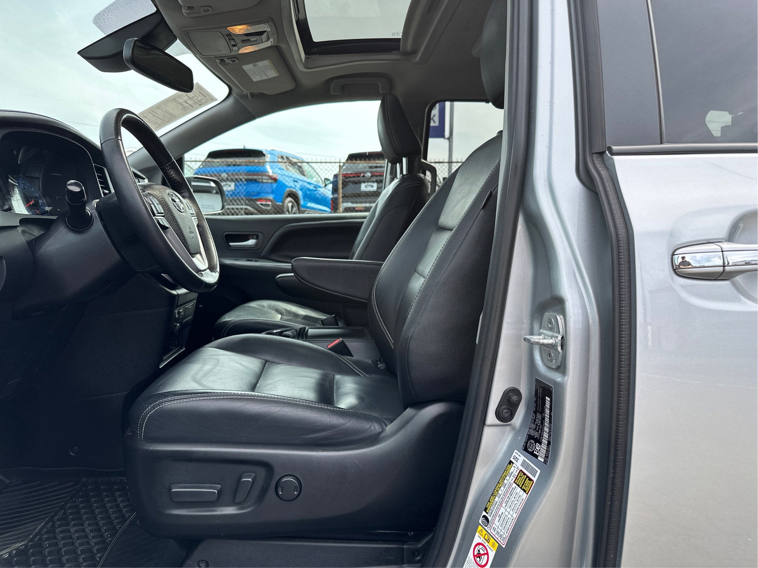 2019 Toyota Sienna SE