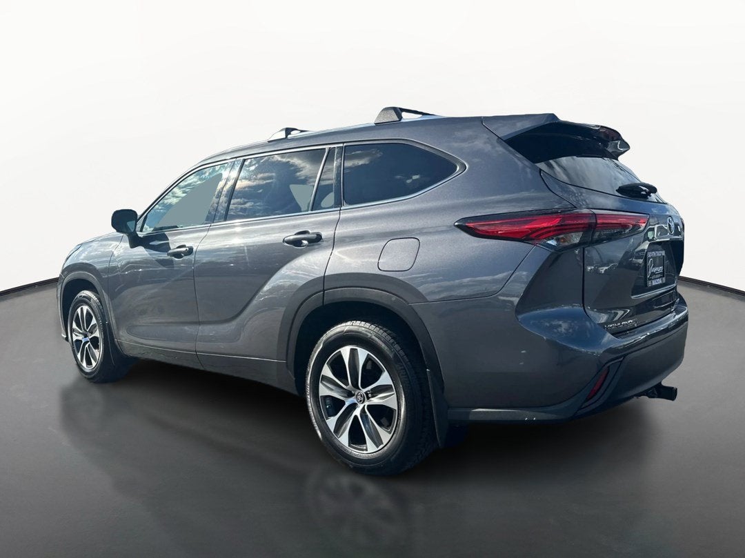 2021 Toyota Highlander XLE AWD