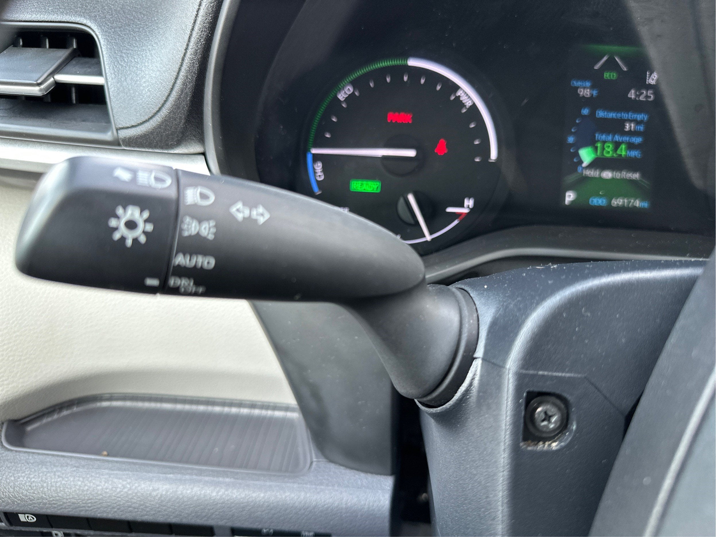 2022 Toyota Sienna LE