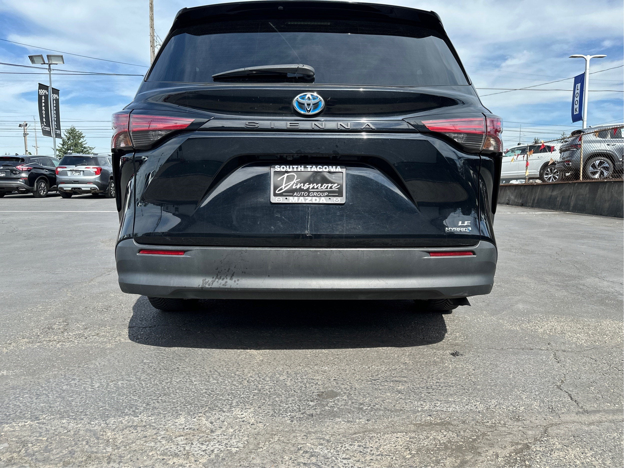 2022 Toyota Sienna LE