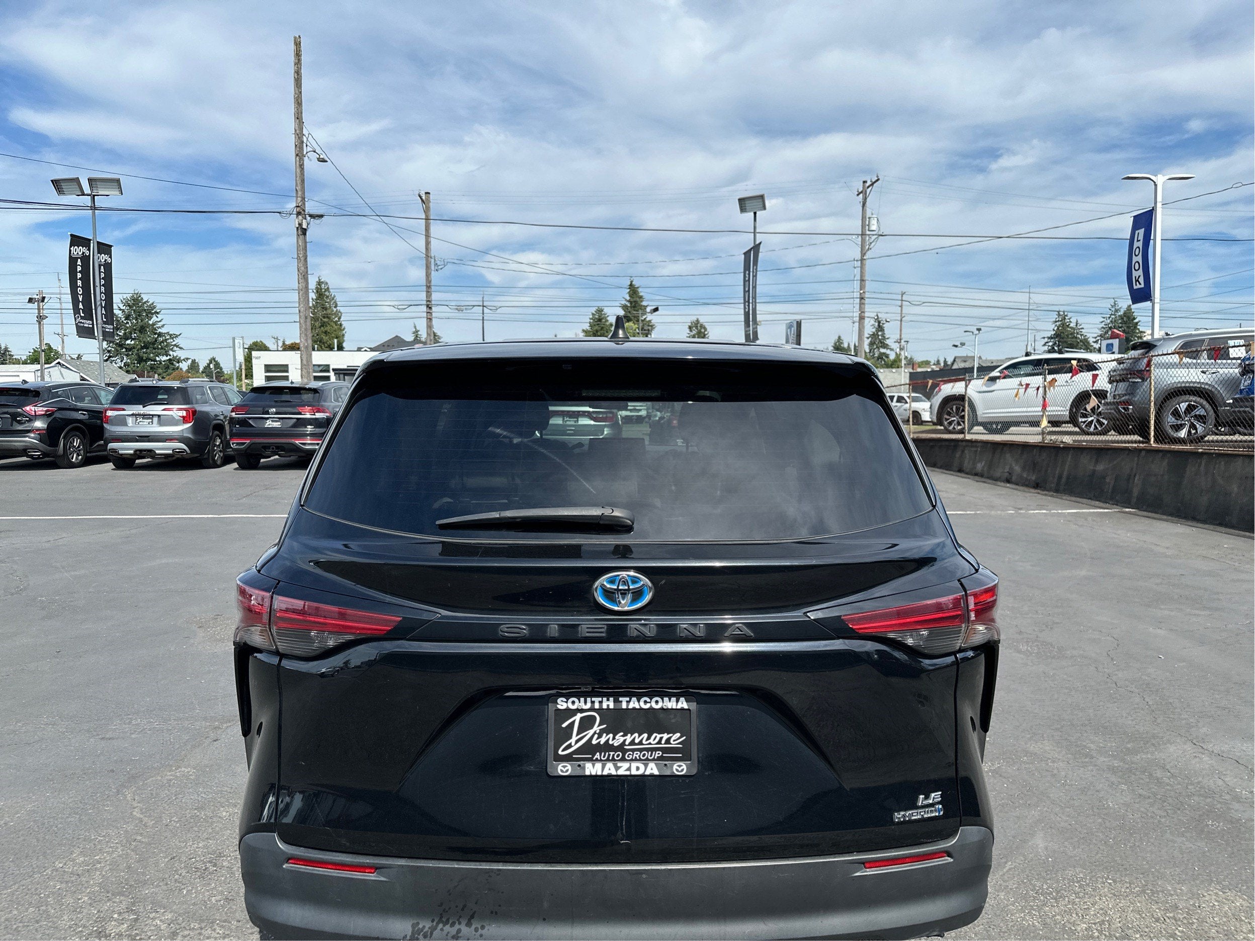 2022 Toyota Sienna LE