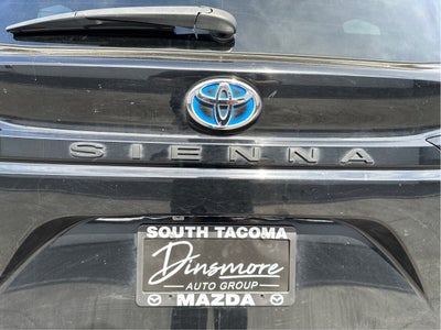 2022 Toyota Sienna LE