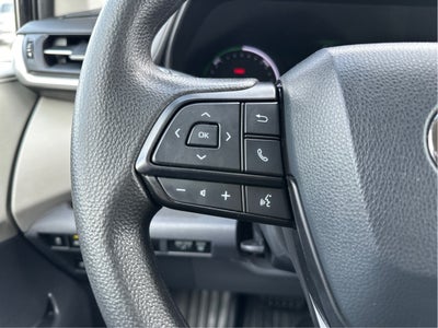 2022 Toyota Sienna LE