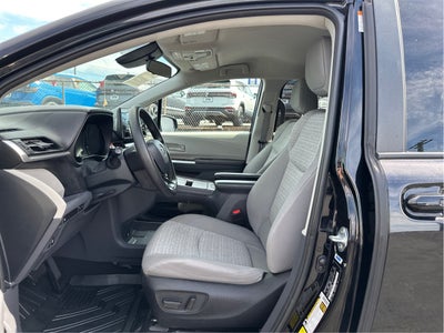 2022 Toyota Sienna LE