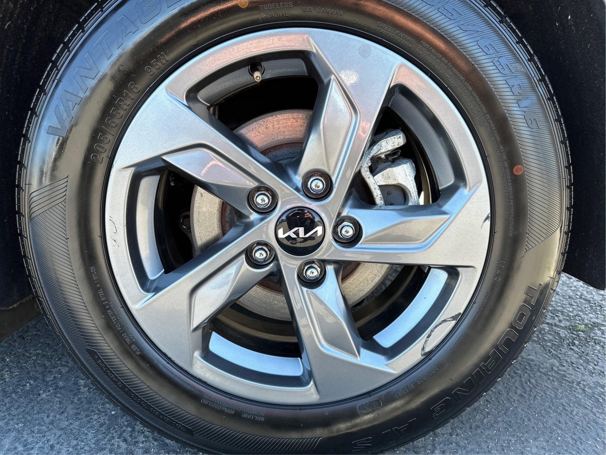 2023 Kia K5 LXS