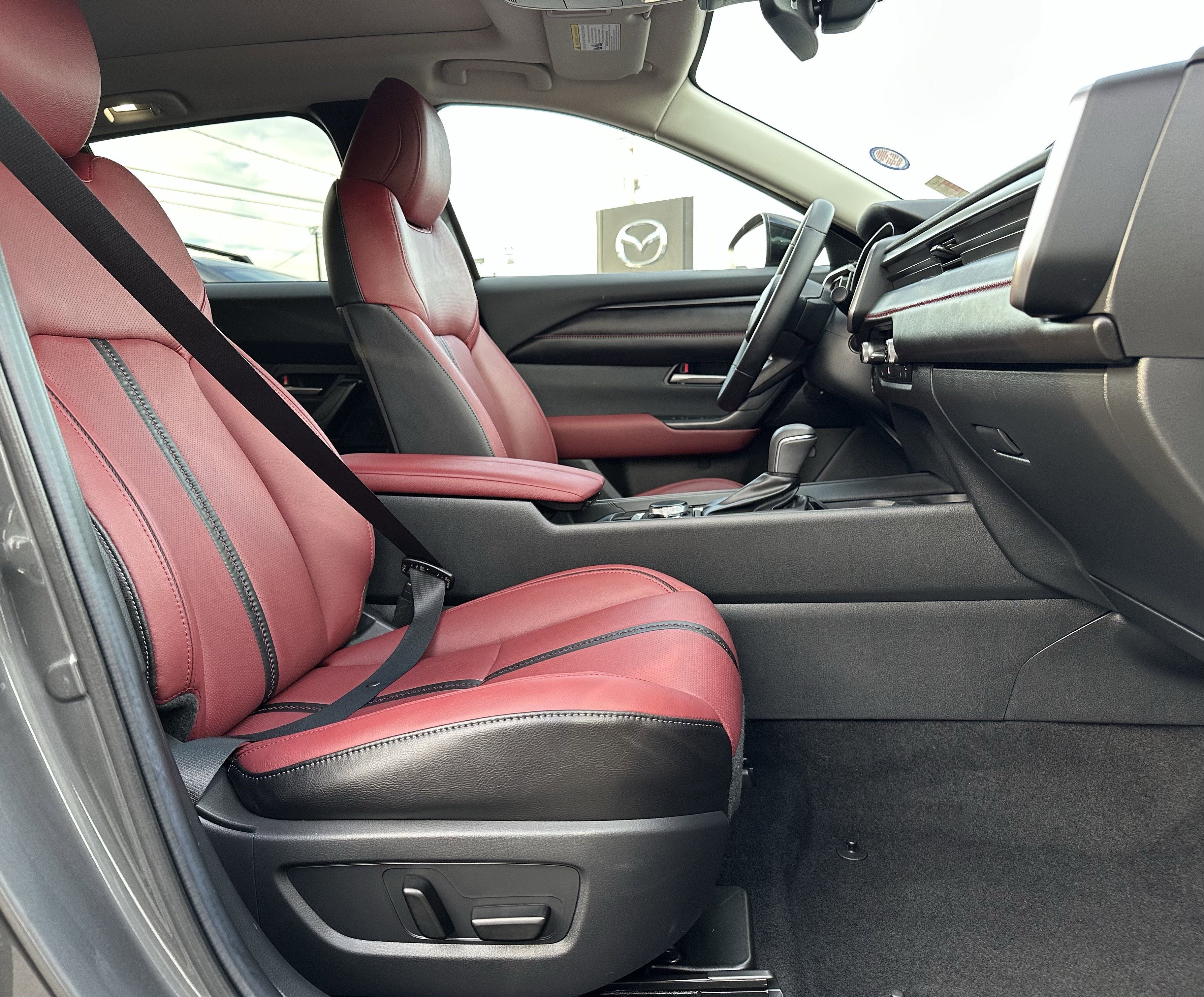 2025 Mazda Mazda CX-50 Hybrid Premium AWD