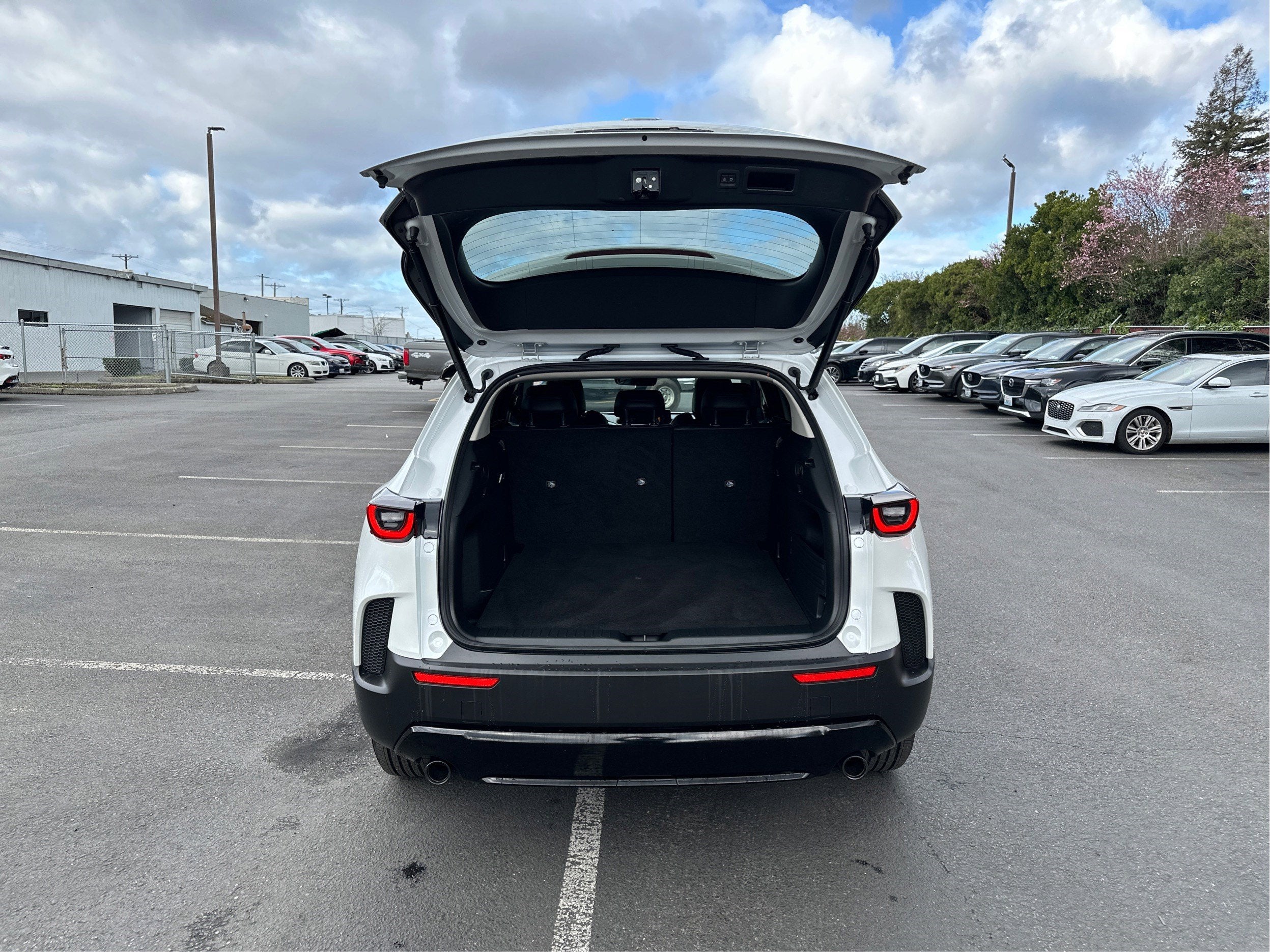 2025 Mazda Mazda CX-50 Hybrid Premium AWD