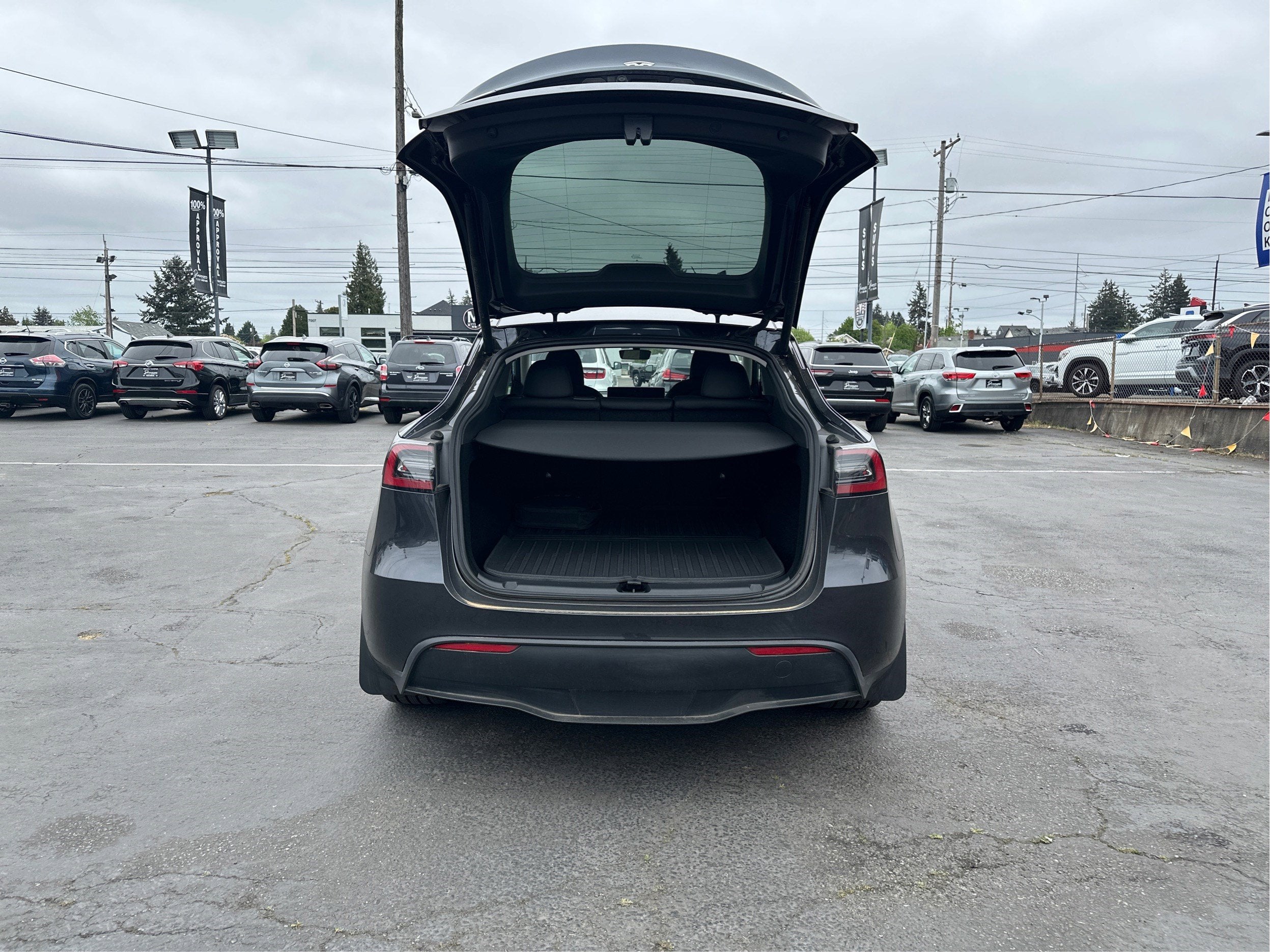 2025 Tesla Model Y Long Range